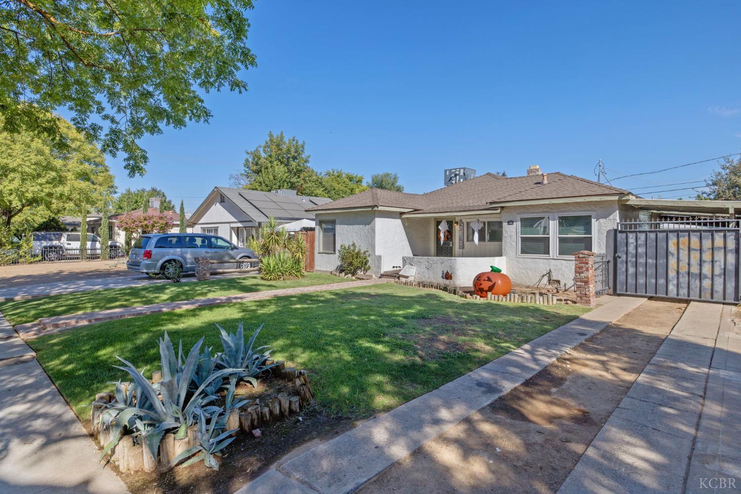 329 E Fedora Ave, Fresno, CA 93704