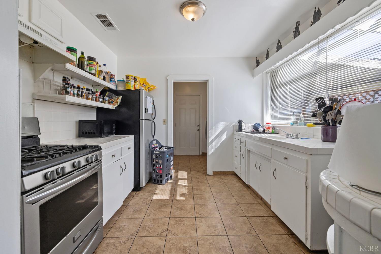 329 E Fedora Ave, Fresno, CA 93704