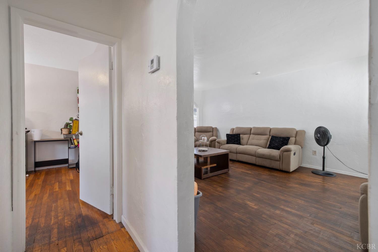 329 E Fedora Ave, Fresno, CA 93704