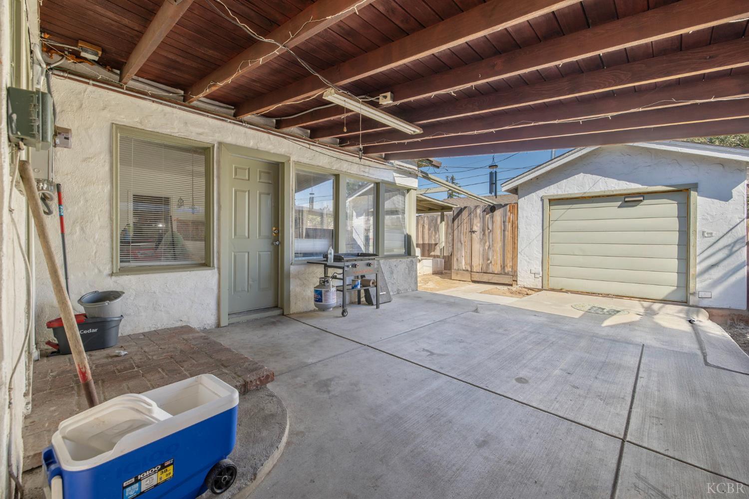 329 E Fedora Ave, Fresno, CA 93704