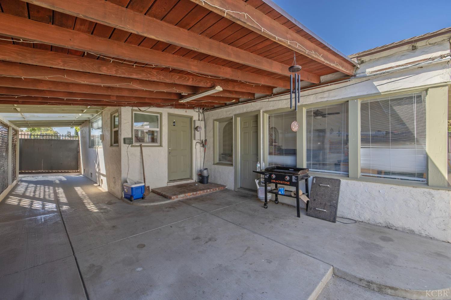 329 E Fedora Ave, Fresno, CA 93704