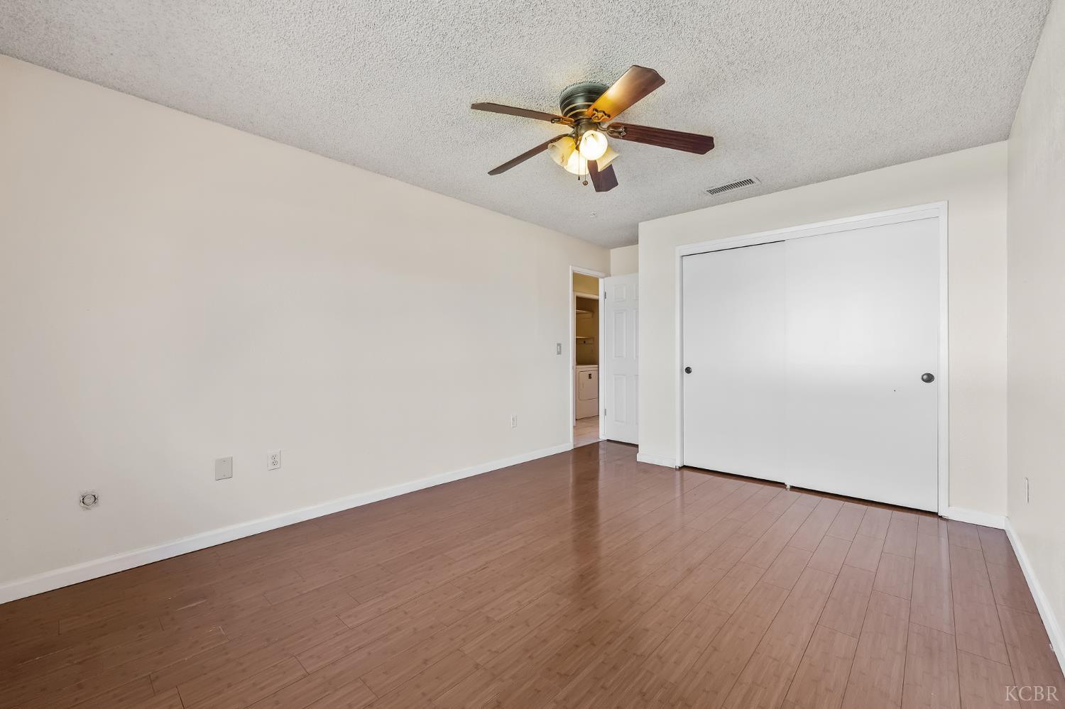 1065 Ross Way, Hanford, CA 93230