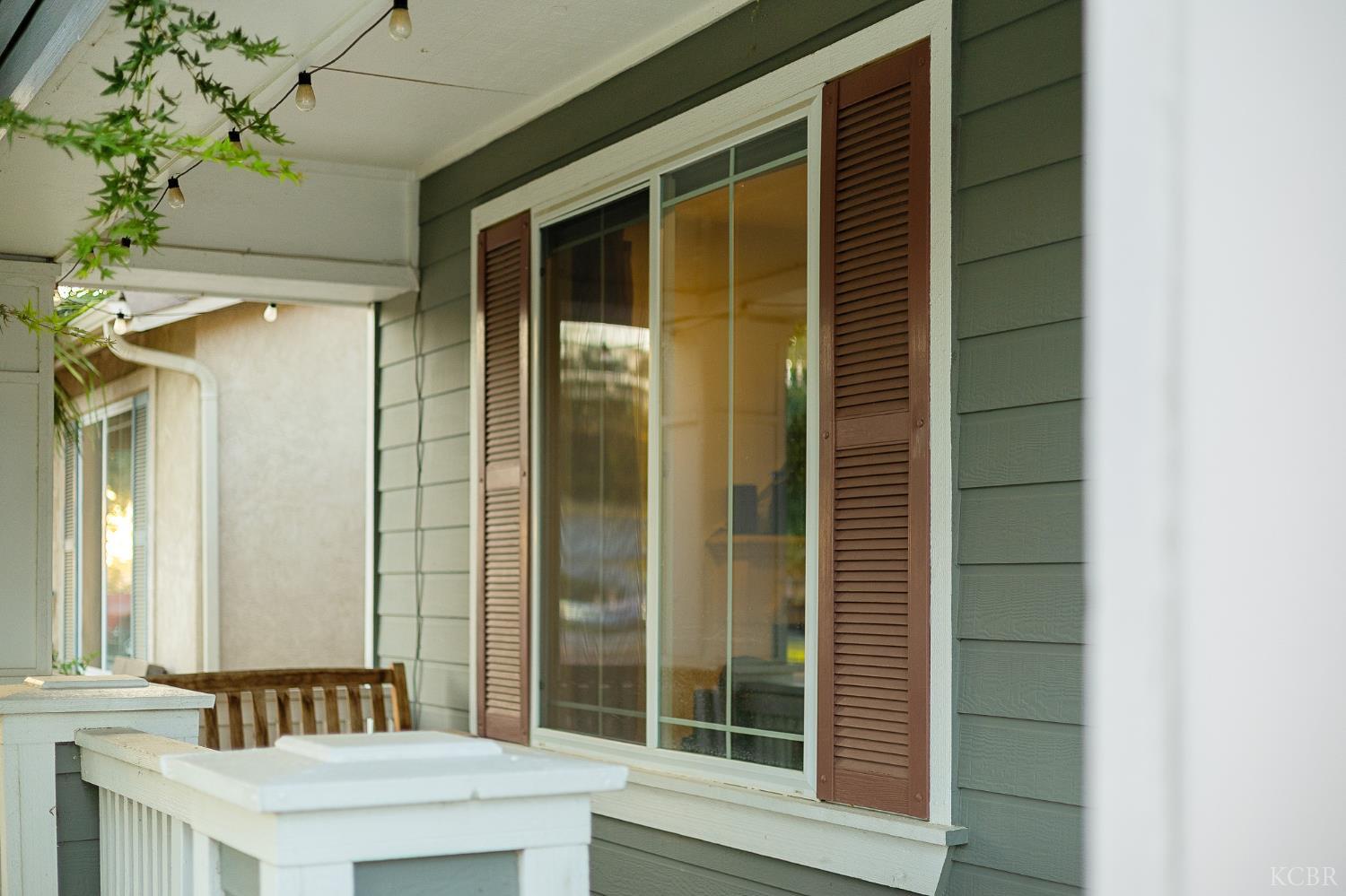 914 W Russell Ave, Visalia, CA 93277