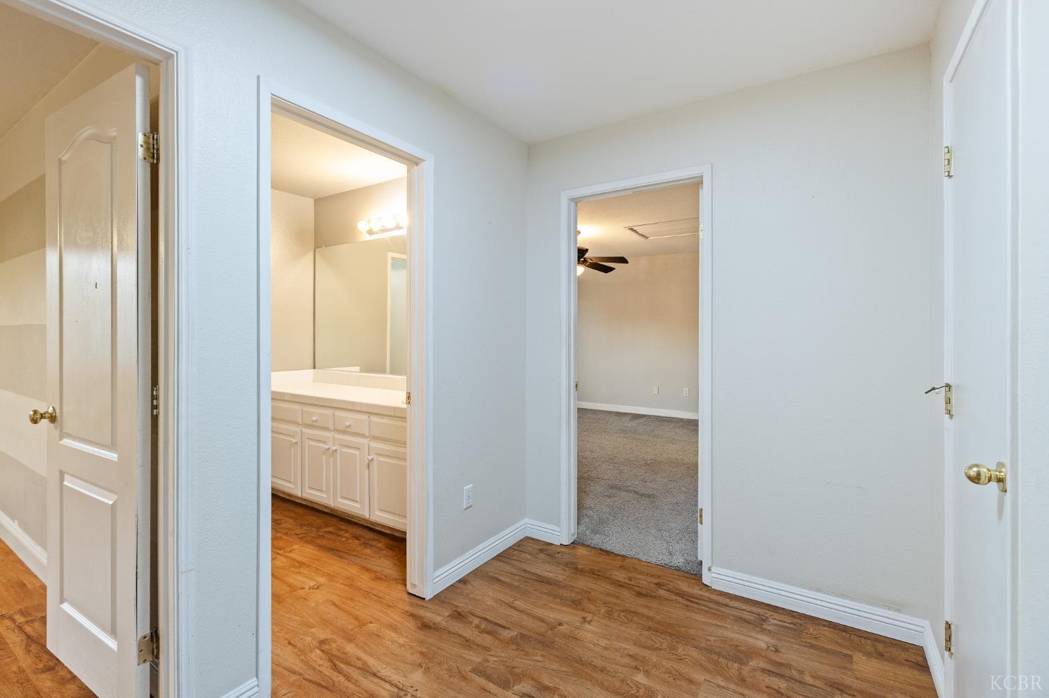914 W Russell Ave, Visalia, CA 93277