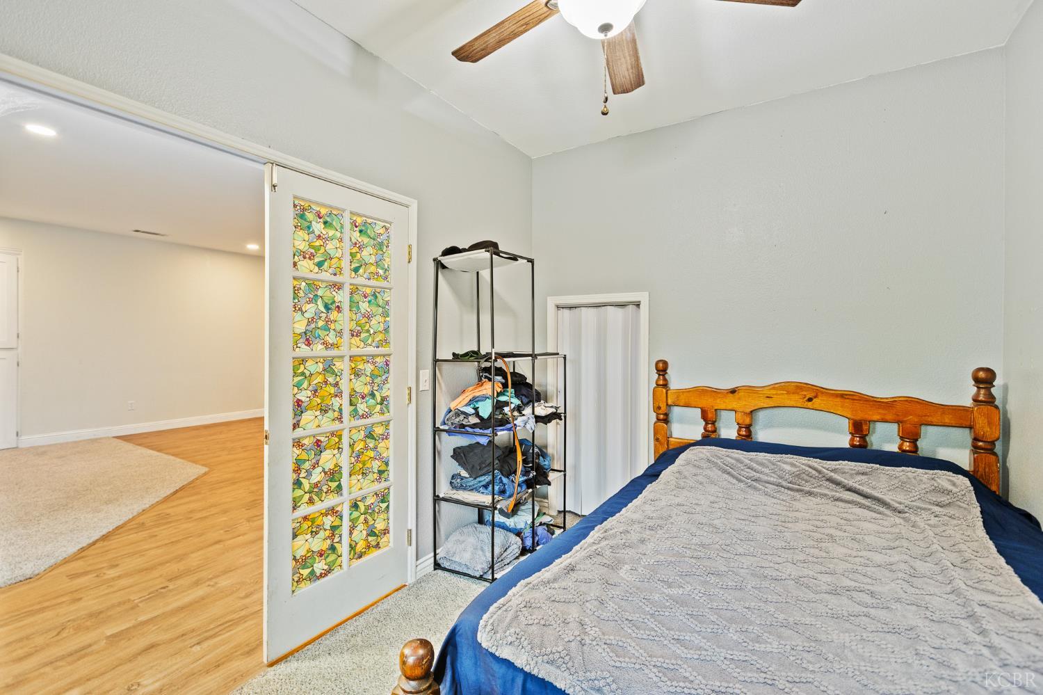 914 W Russell Ave, Visalia, CA 93277