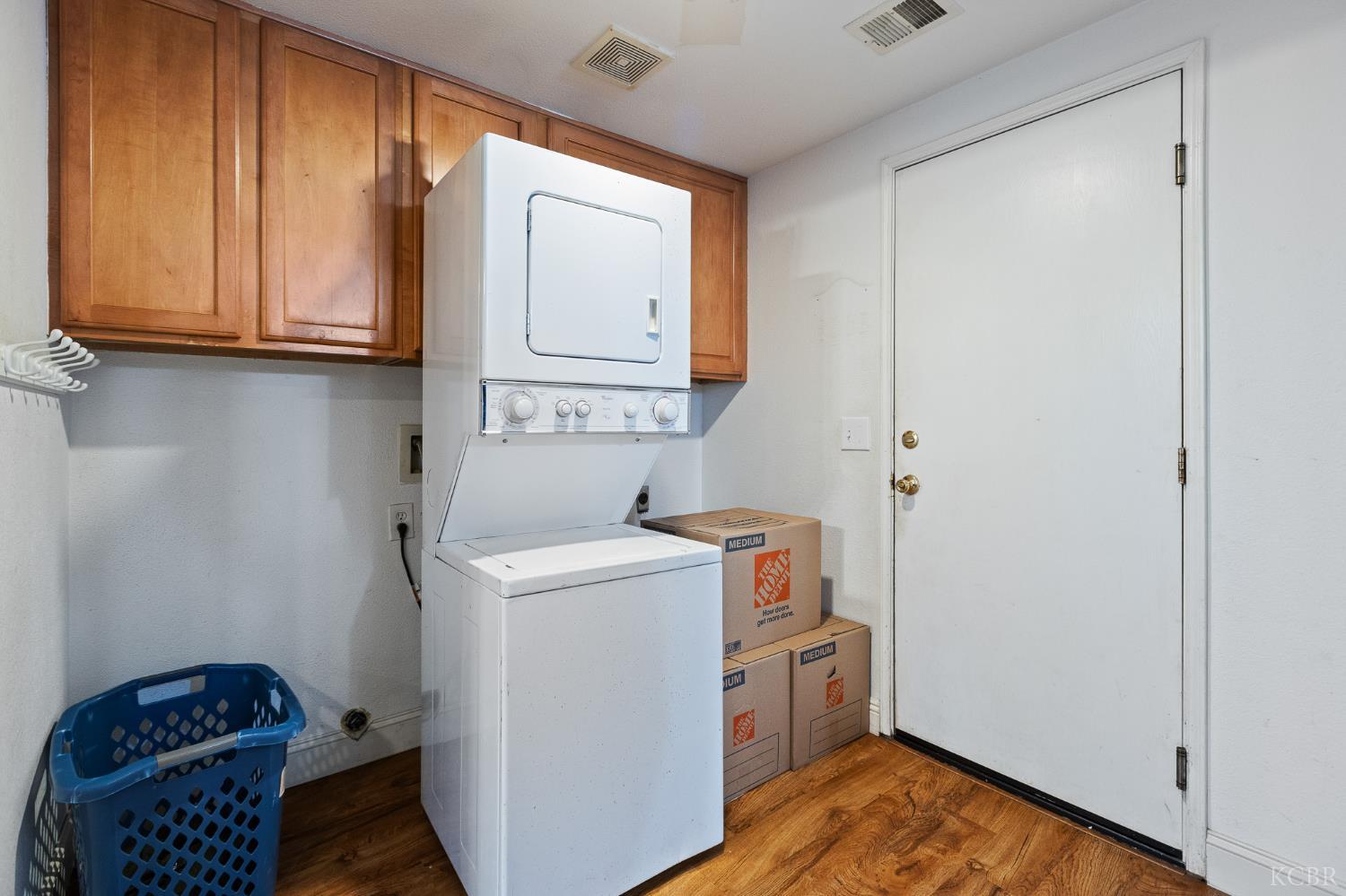 914 W Russell Ave, Visalia, CA 93277