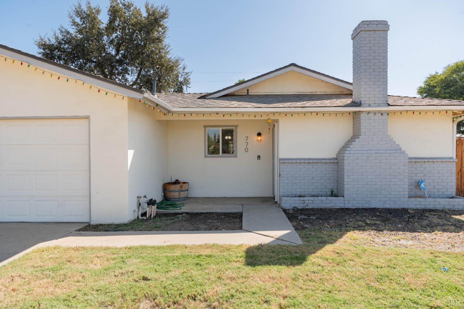 770 S Pratt St, Tulare, CA 93274