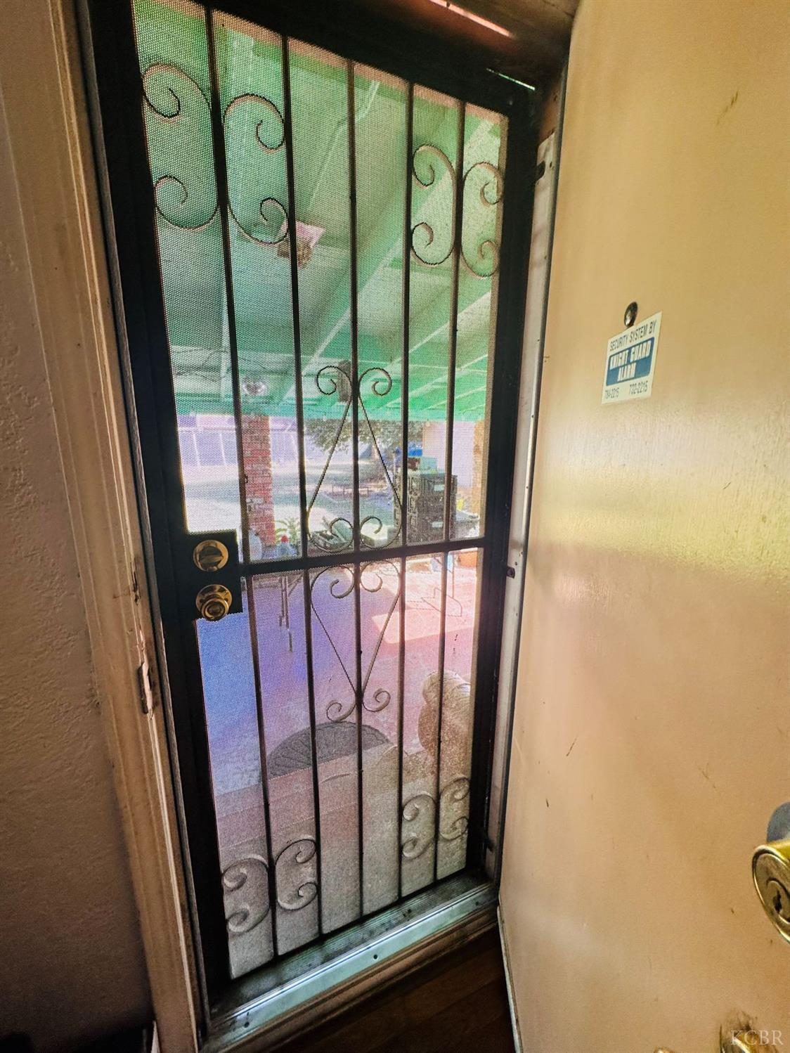 232 E Sweet Ave, Visalia, CA 93291