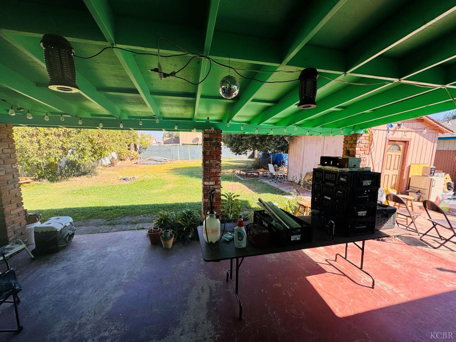 232 E Sweet Ave, Visalia, CA 93291