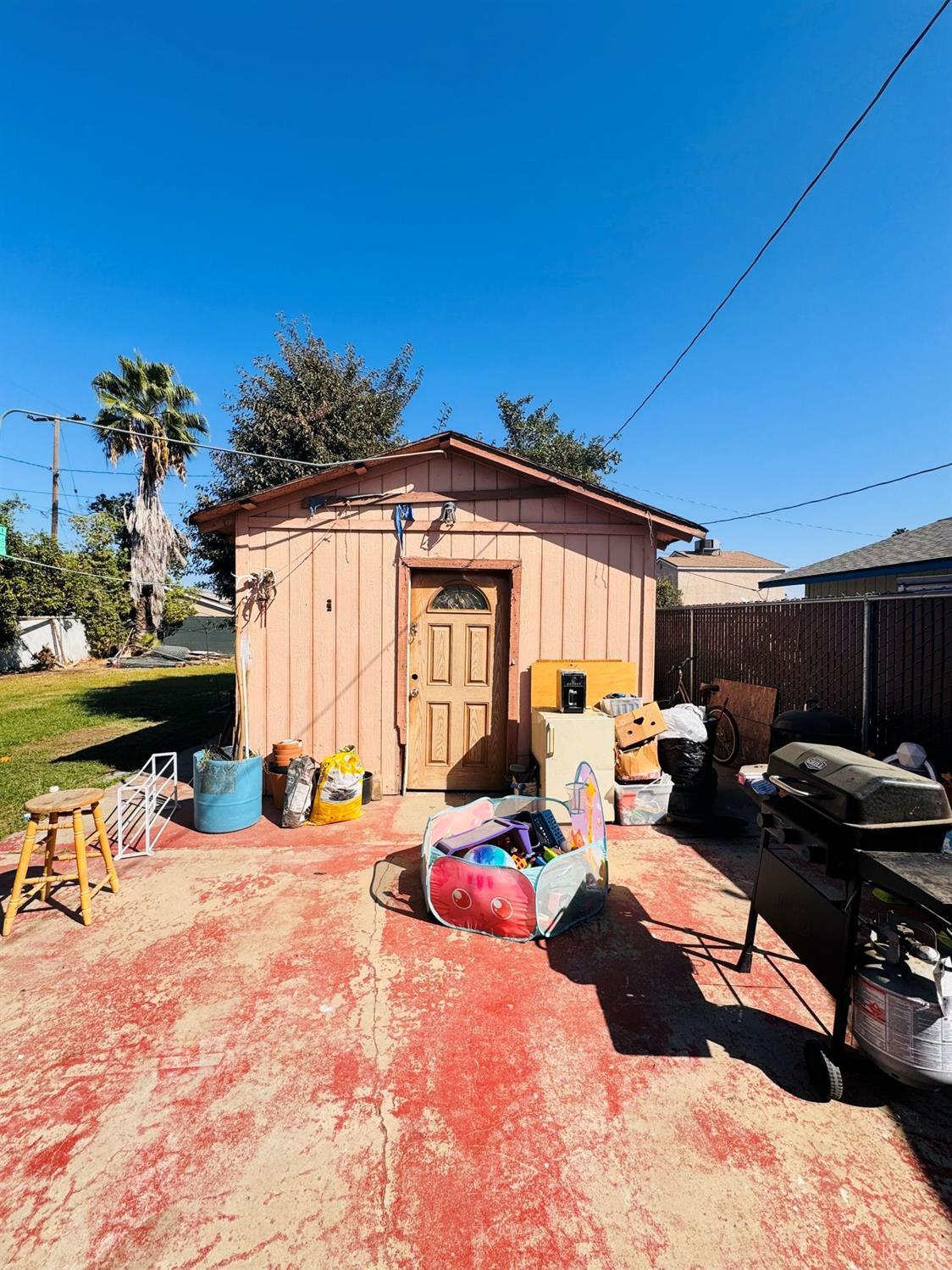 232 E Sweet Ave, Visalia, CA 93291