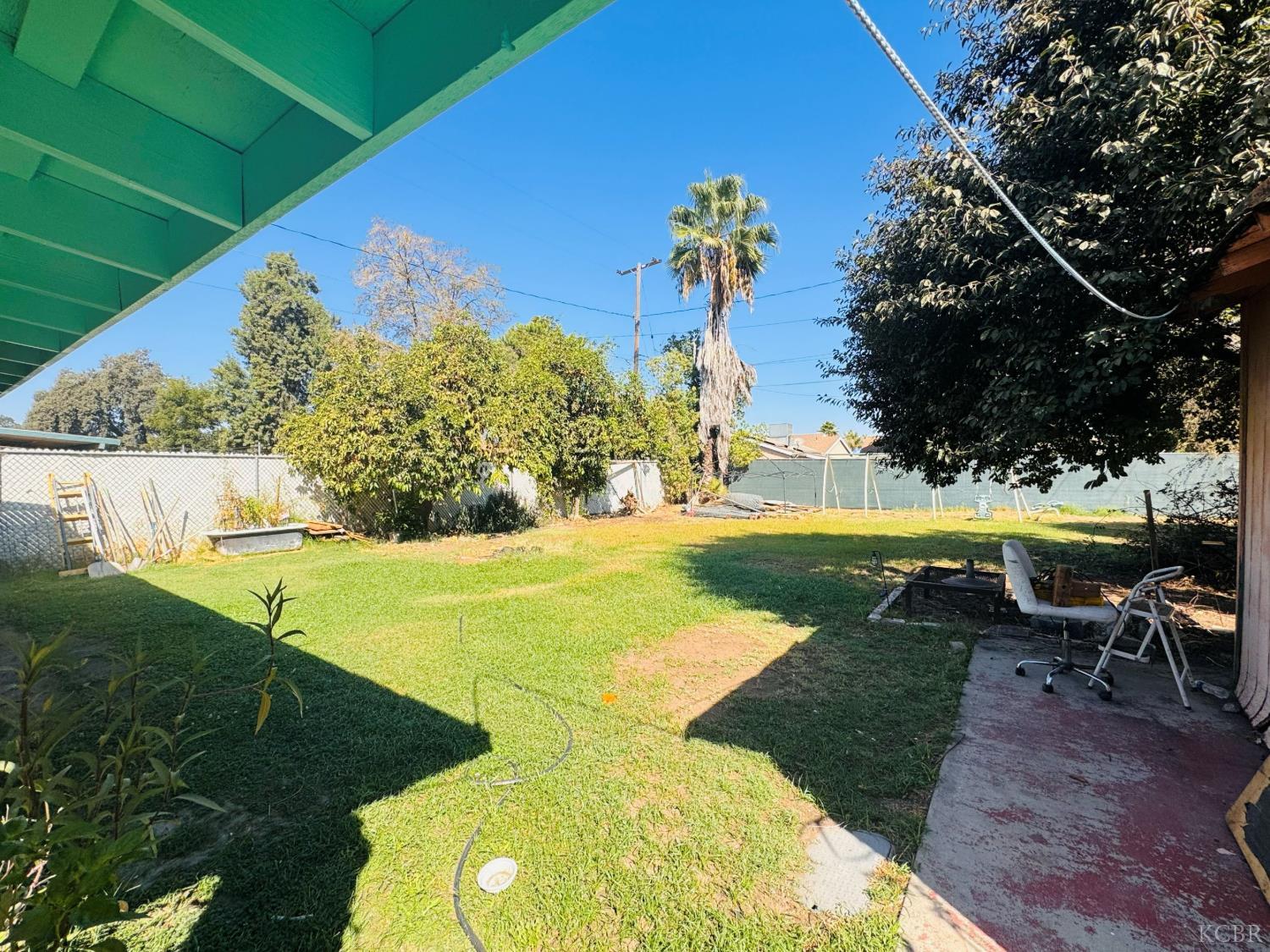 232 E Sweet Ave, Visalia, CA 93291