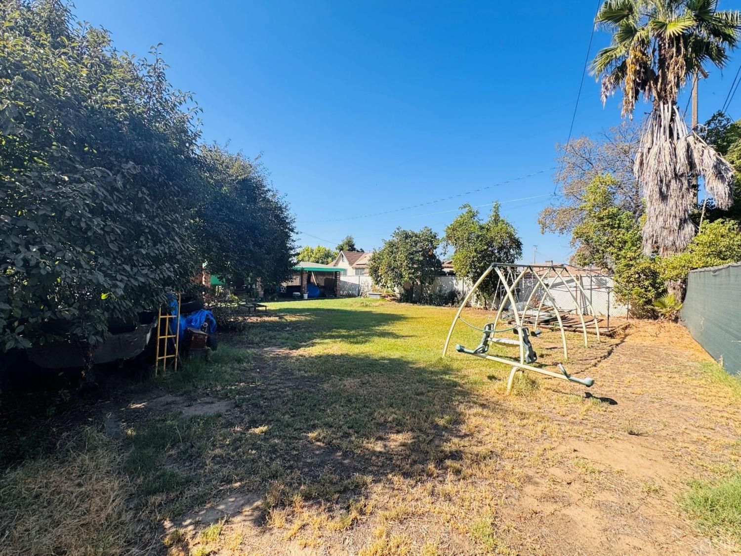 232 E Sweet Ave, Visalia, CA 93291