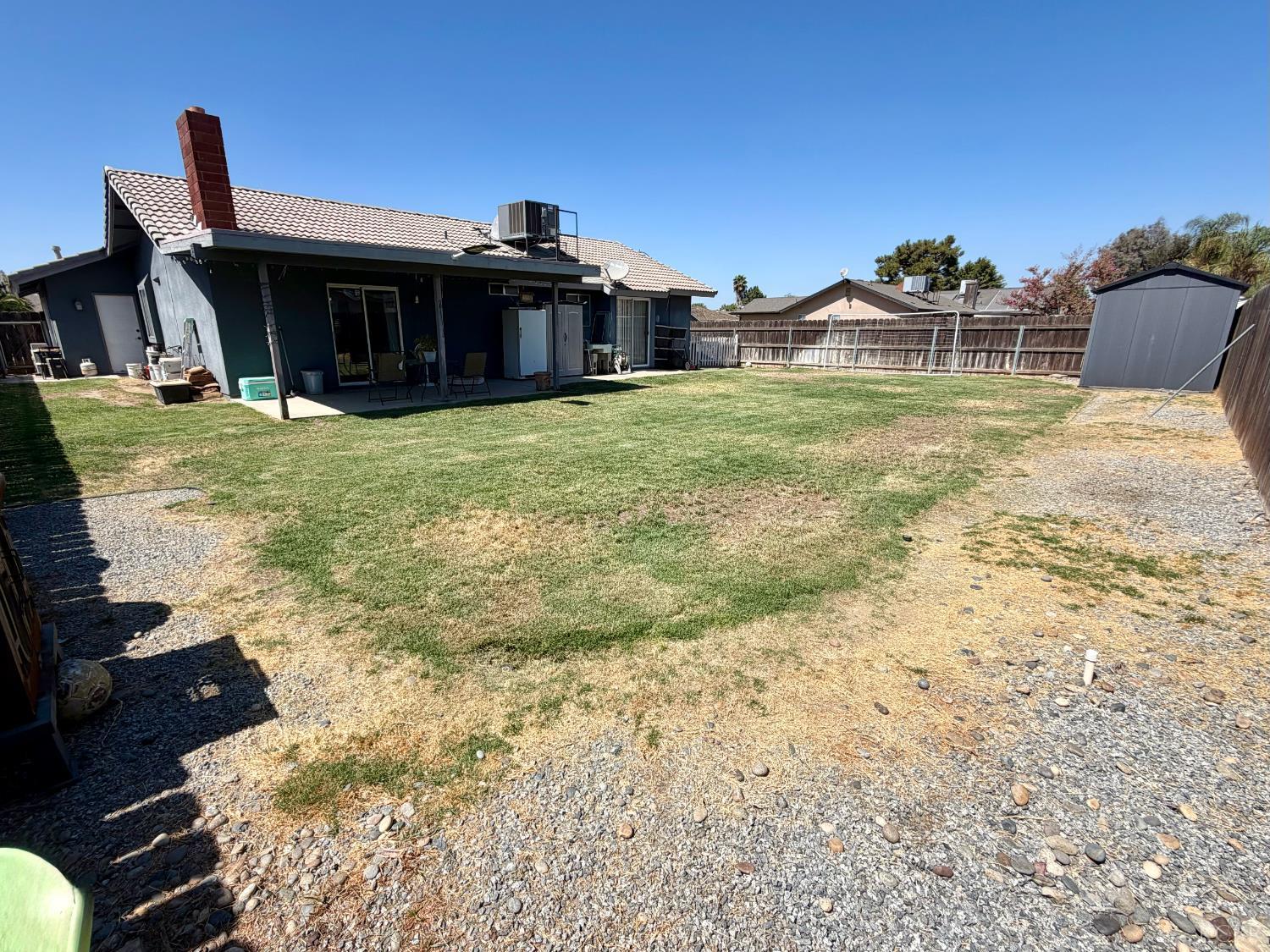 2265 Knowlwood Ct, Hanford, CA 93230