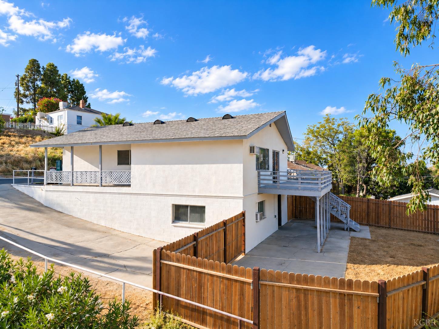 522 Garfield Ave, Taft, CA 93268