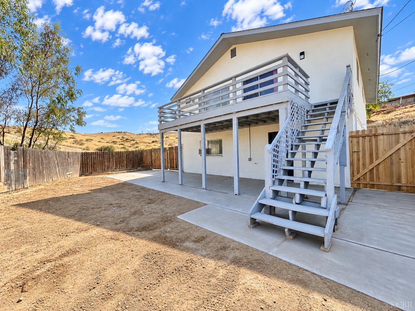 522 Garfield Ave, Taft, CA 93268