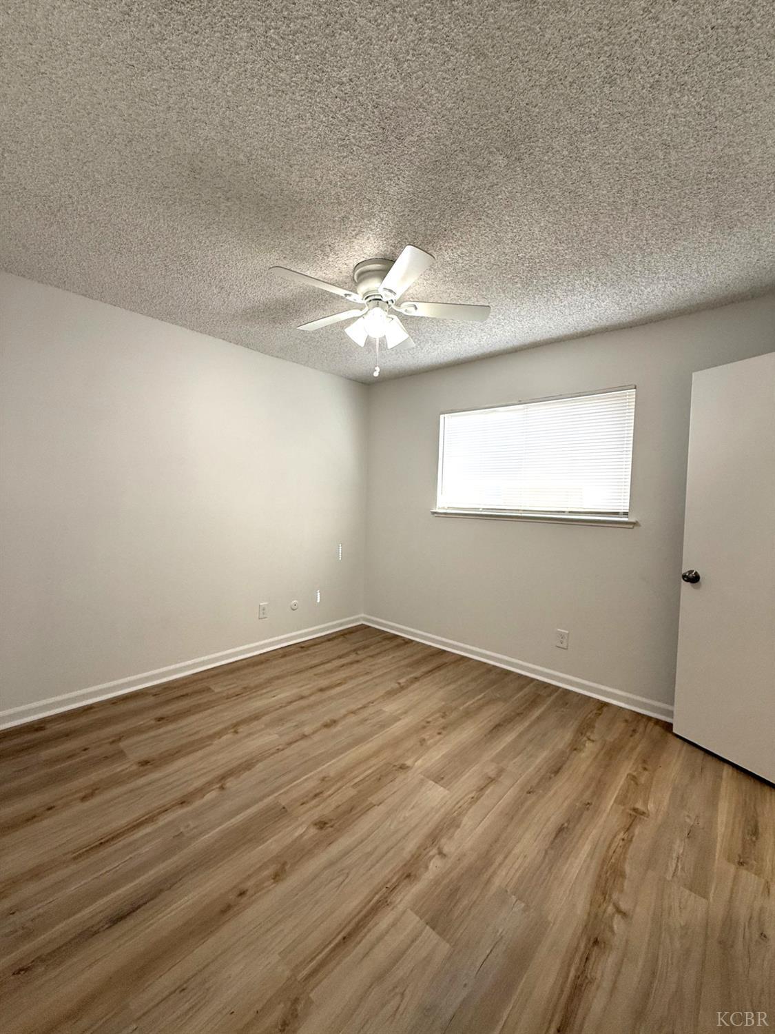 1105 N Thorne Ave, Fresno, CA 93728