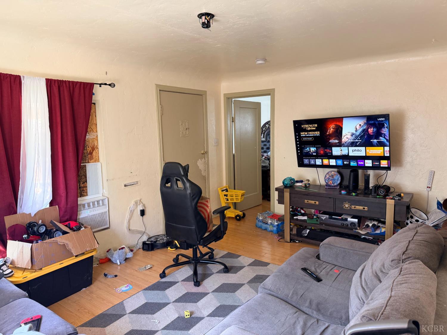 605 E Stanislaus St, Avenal, CA 93204