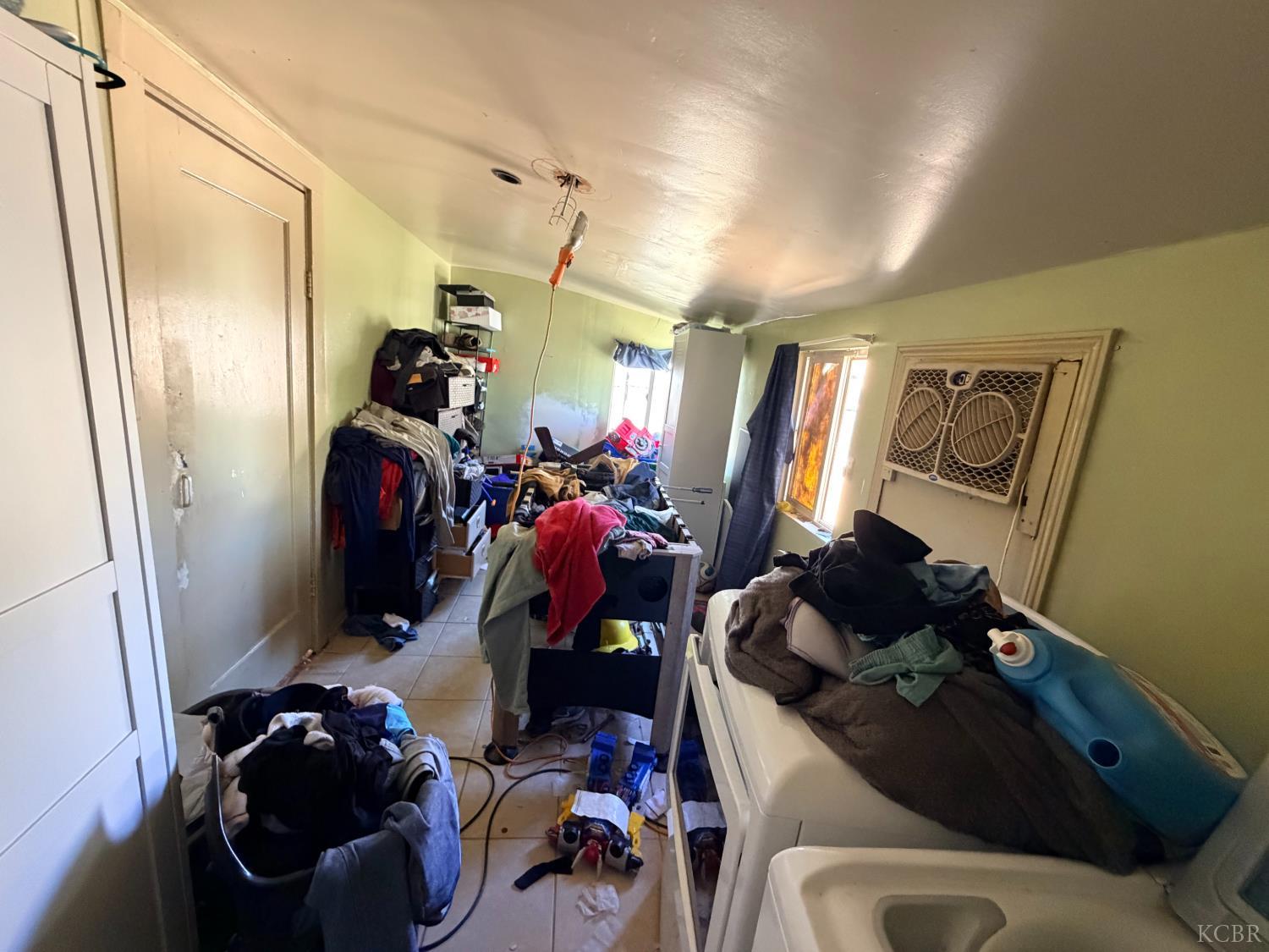 605 E Stanislaus St, Avenal, CA 93204