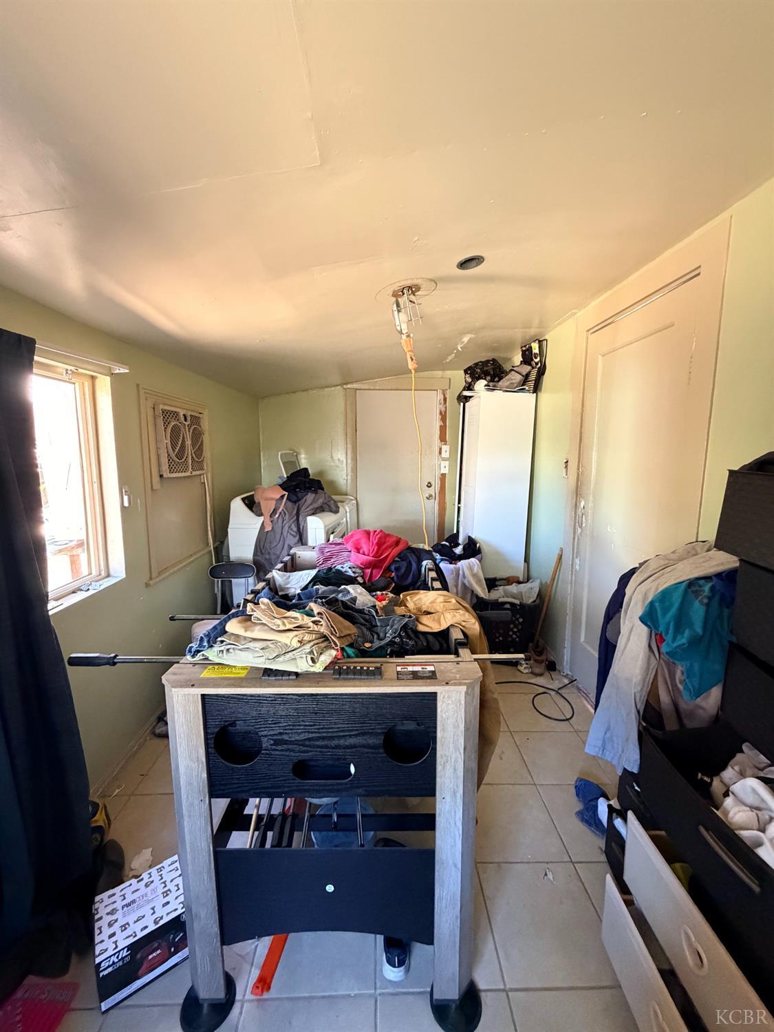 605 E Stanislaus St, Avenal, CA 93204