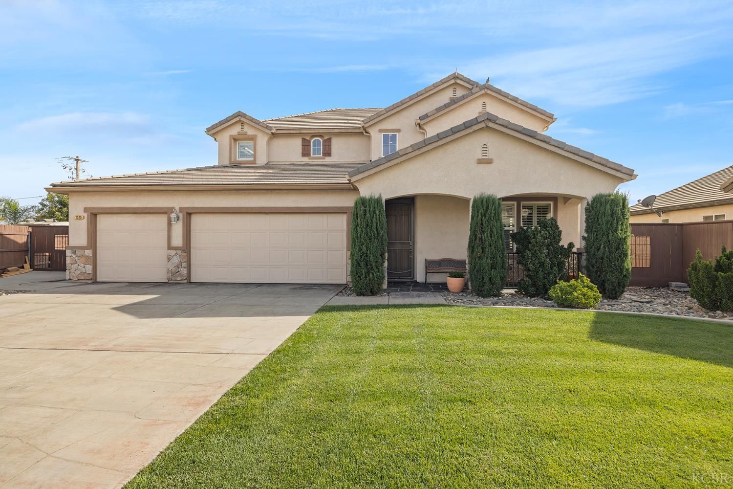 1315 Acres Way, Hanford, CA 93230