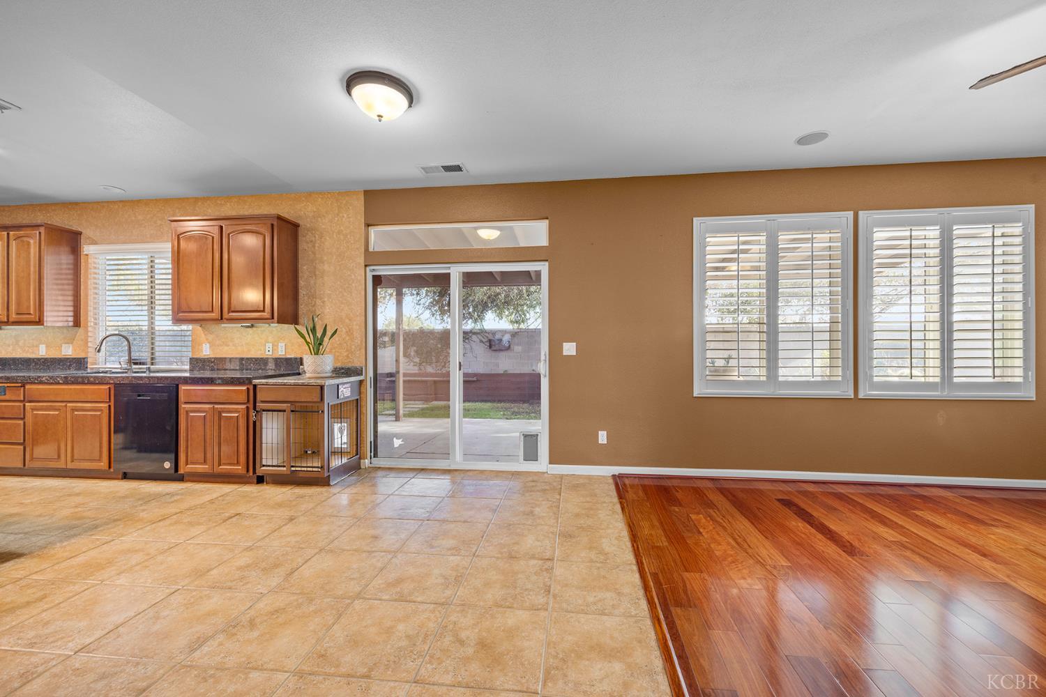 1315 Acres Way, Hanford, CA 93230