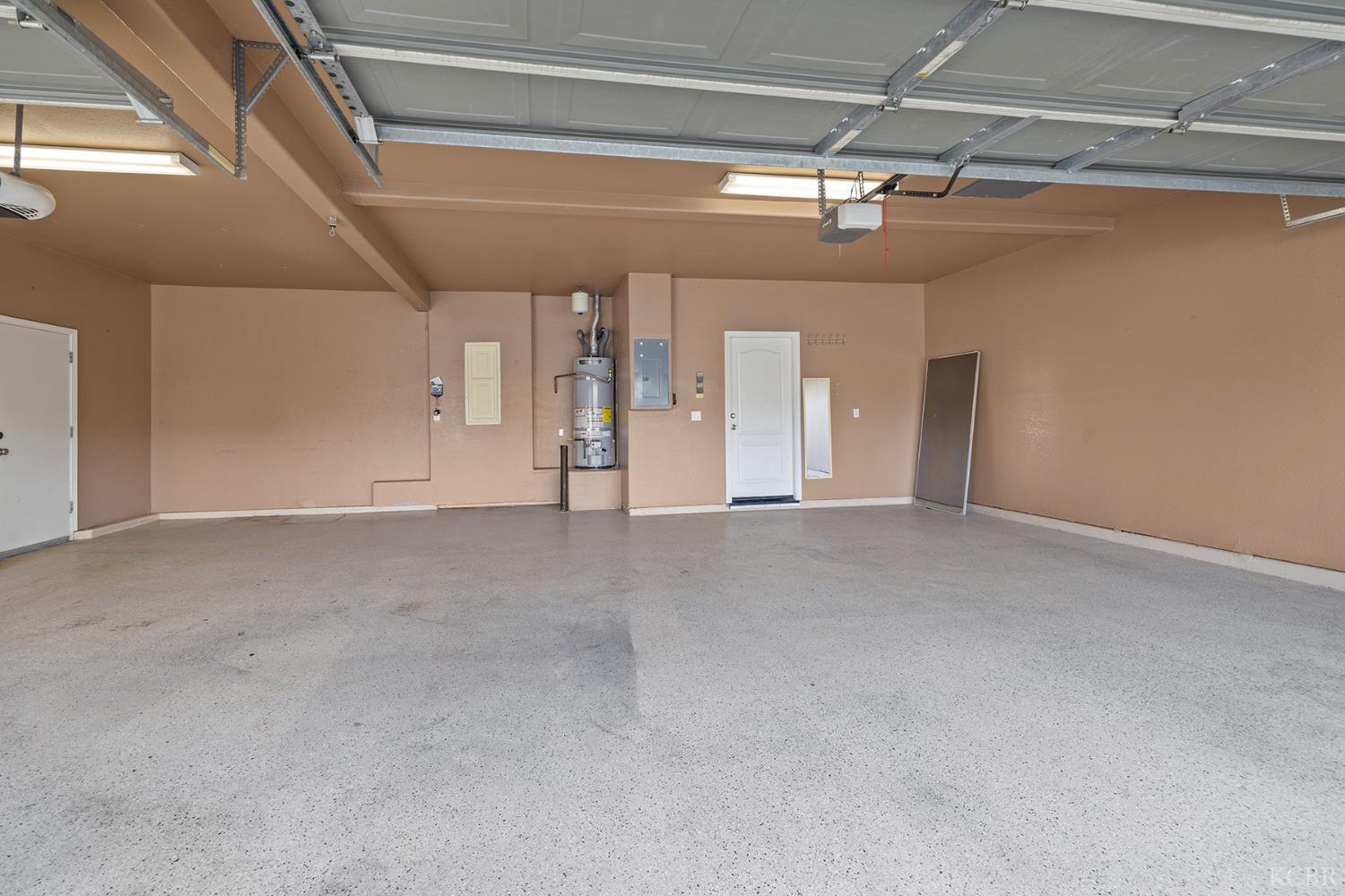 1315 Acres Way, Hanford, CA 93230