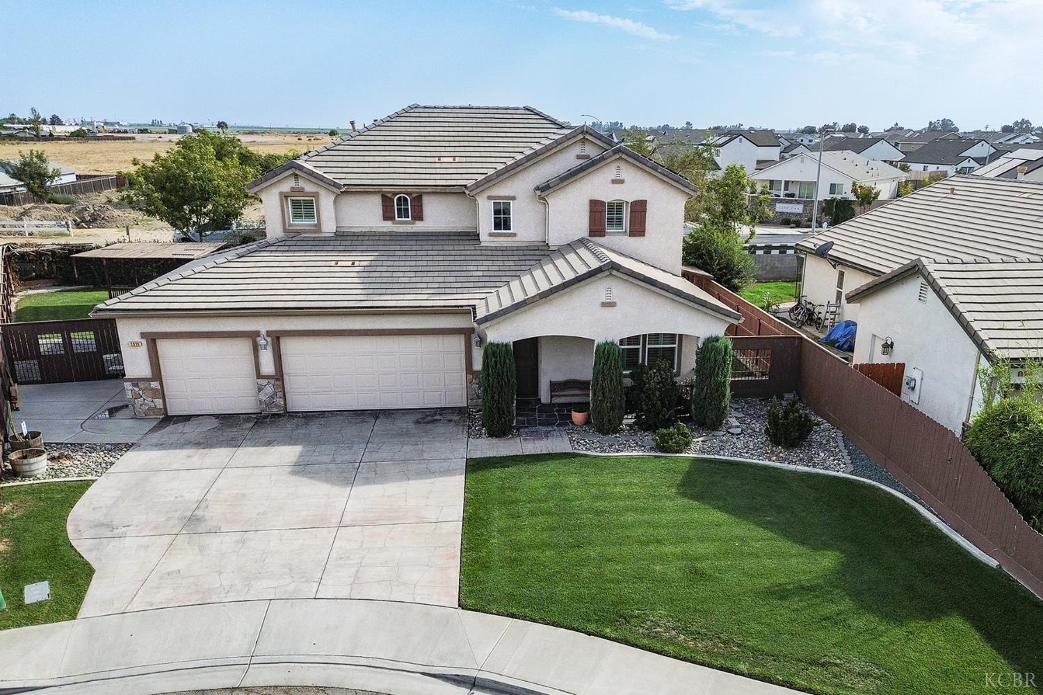 1315 Acres Way, Hanford, CA 93230