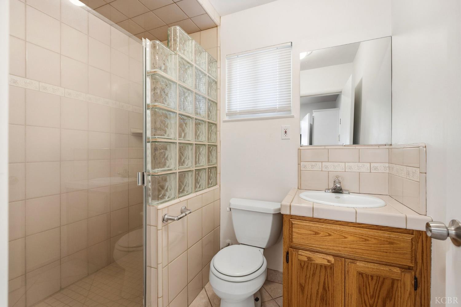 2335 N Douty St, Hanford, CA 93230