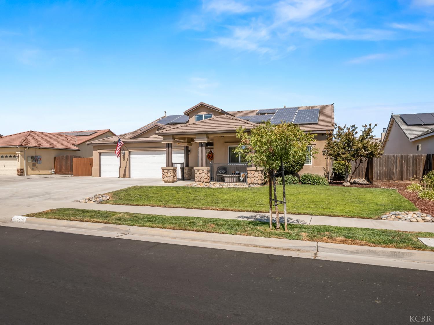 1608 Morro Ln, Lemoore, CA 93245