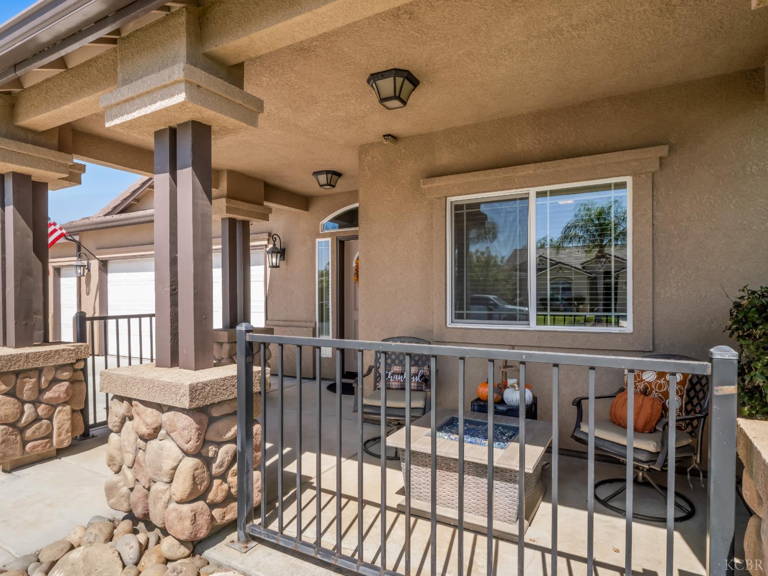 1608 Morro Ln, Lemoore, CA 93245
