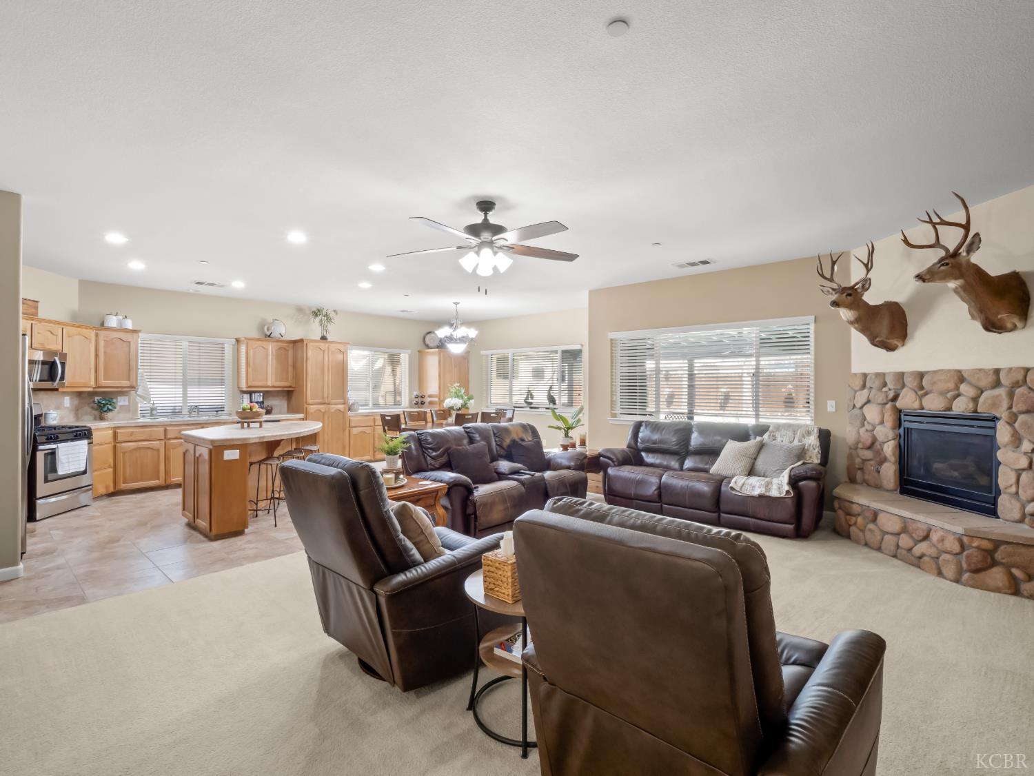 1608 Morro Ln, Lemoore, CA 93245