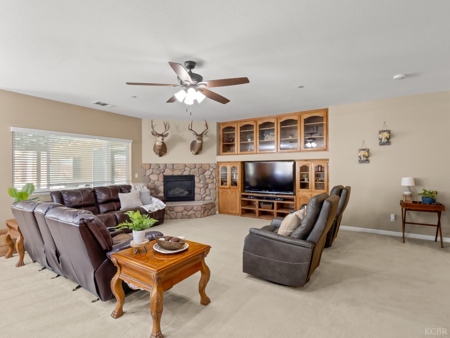 1608 Morro Ln, Lemoore, CA 93245