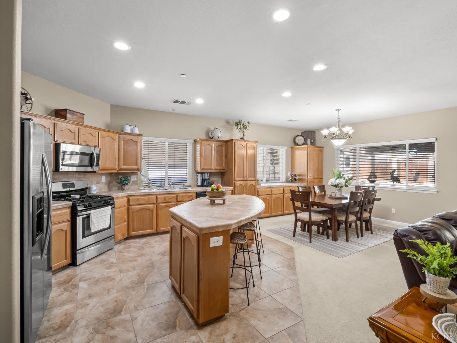 1608 Morro Ln, Lemoore, CA 93245