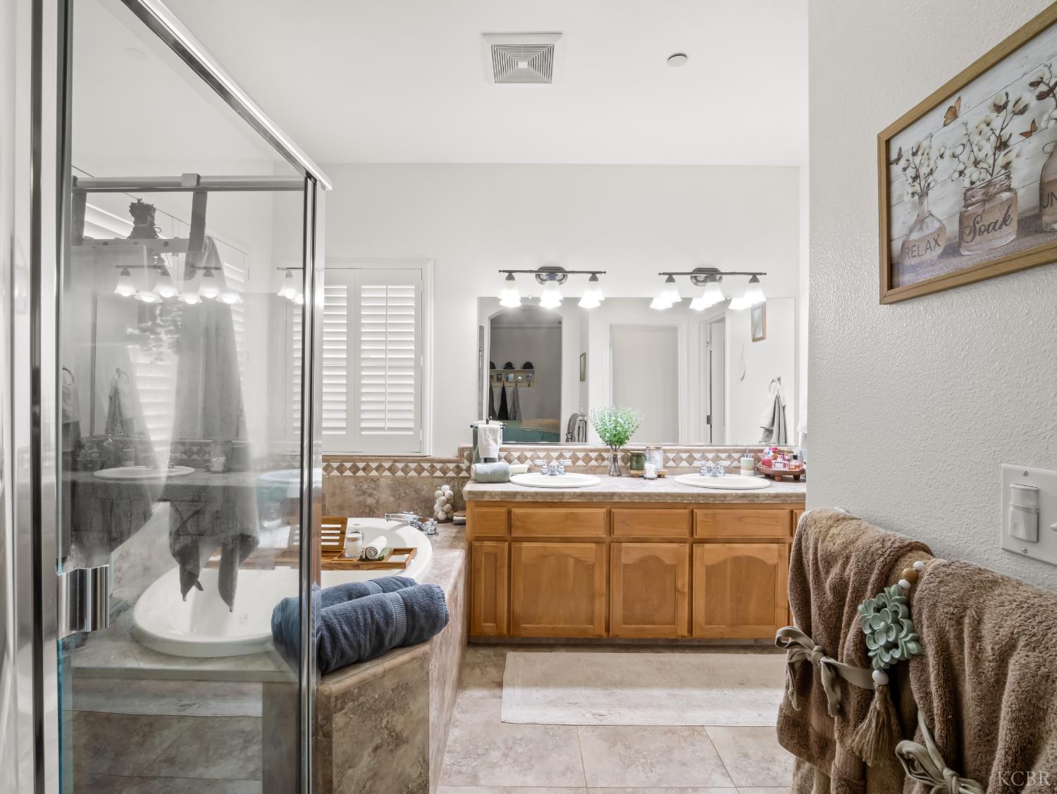 1608 Morro Ln, Lemoore, CA 93245