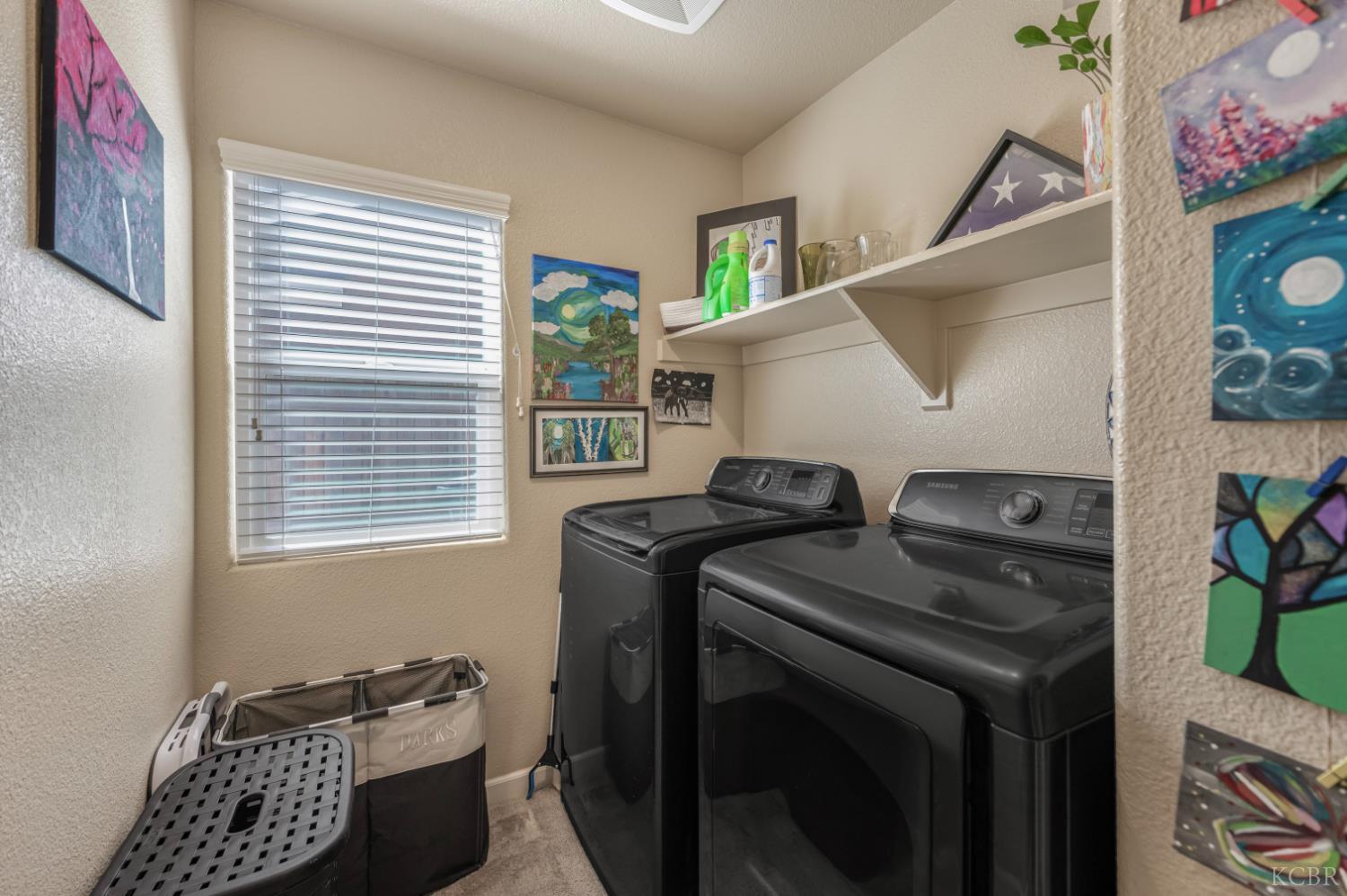 2326 W Andrew Ln W, Hanford, CA 93230