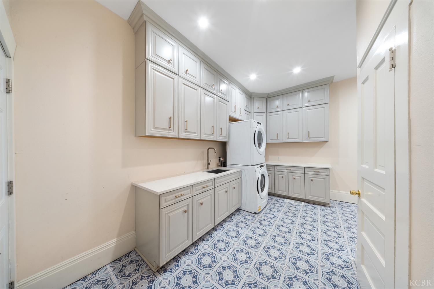Open Photo