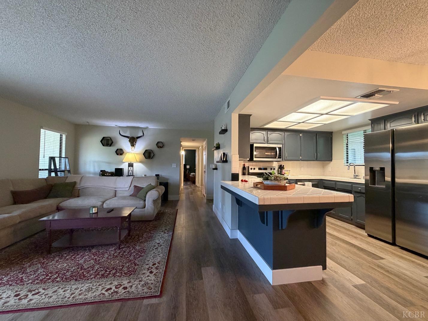 3215 Miramonte Ave, Clovis, CA 93611