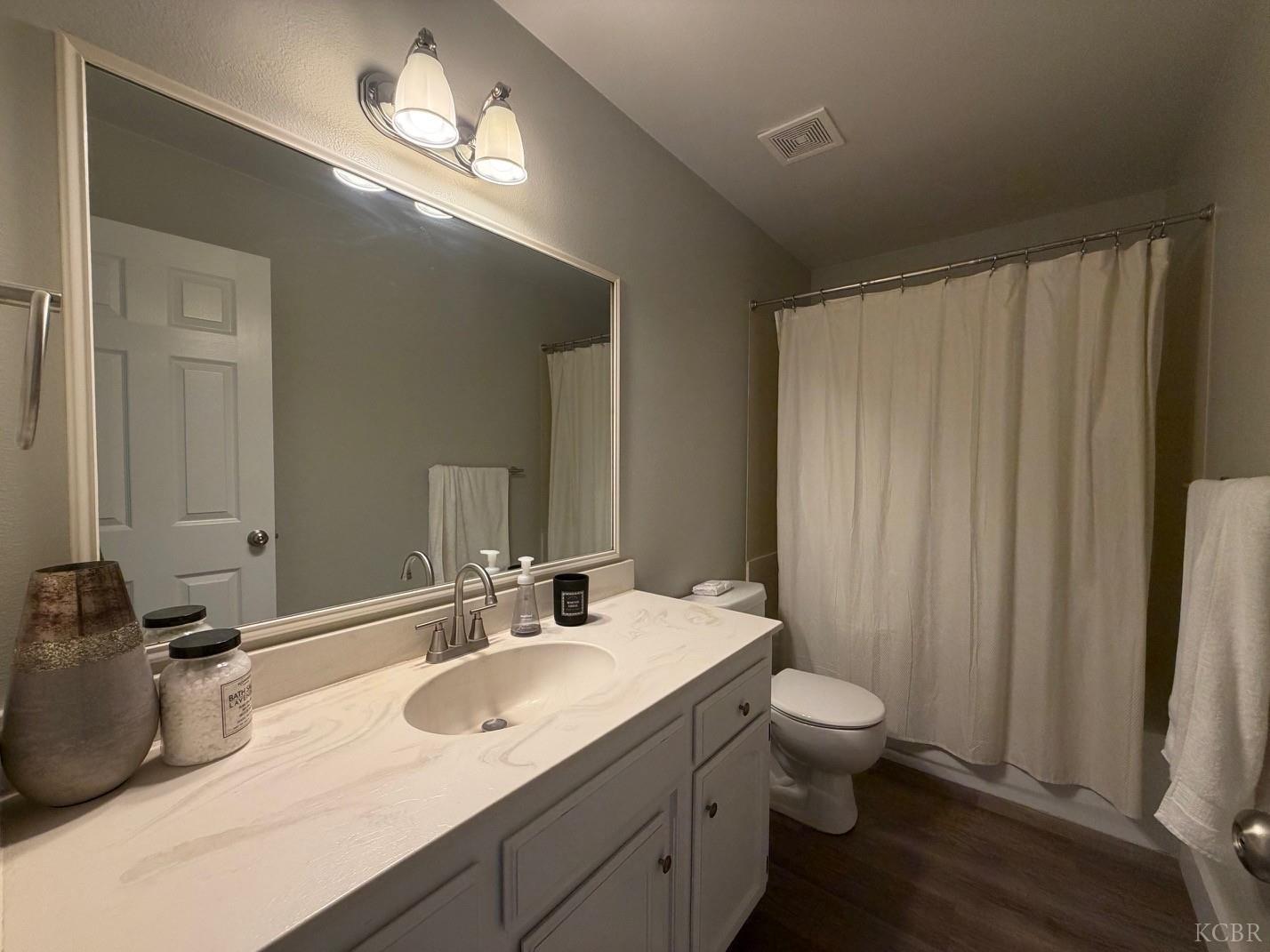 3215 Miramonte Ave, Clovis, CA 93611