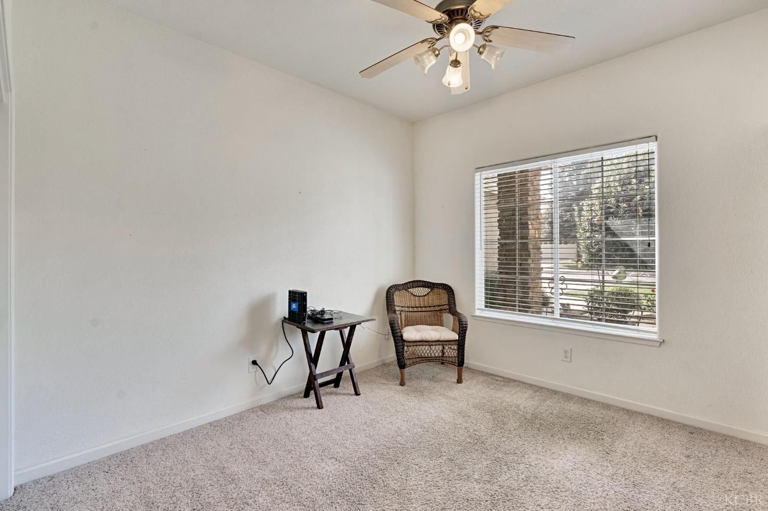 5018 W Modoc Ave, Visalia, CA 93291
