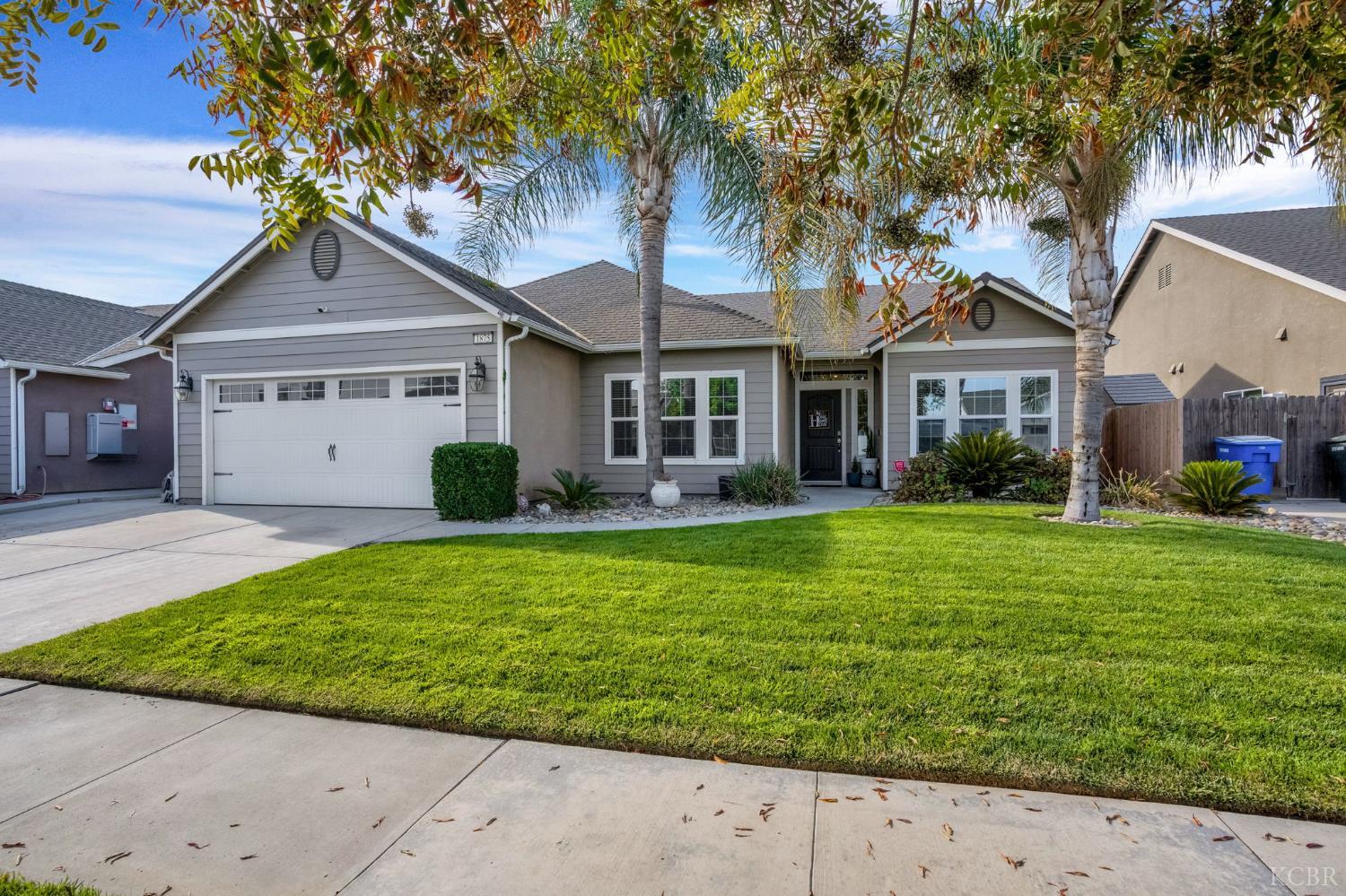 1875 Bryman St, Hanford, CA 93230