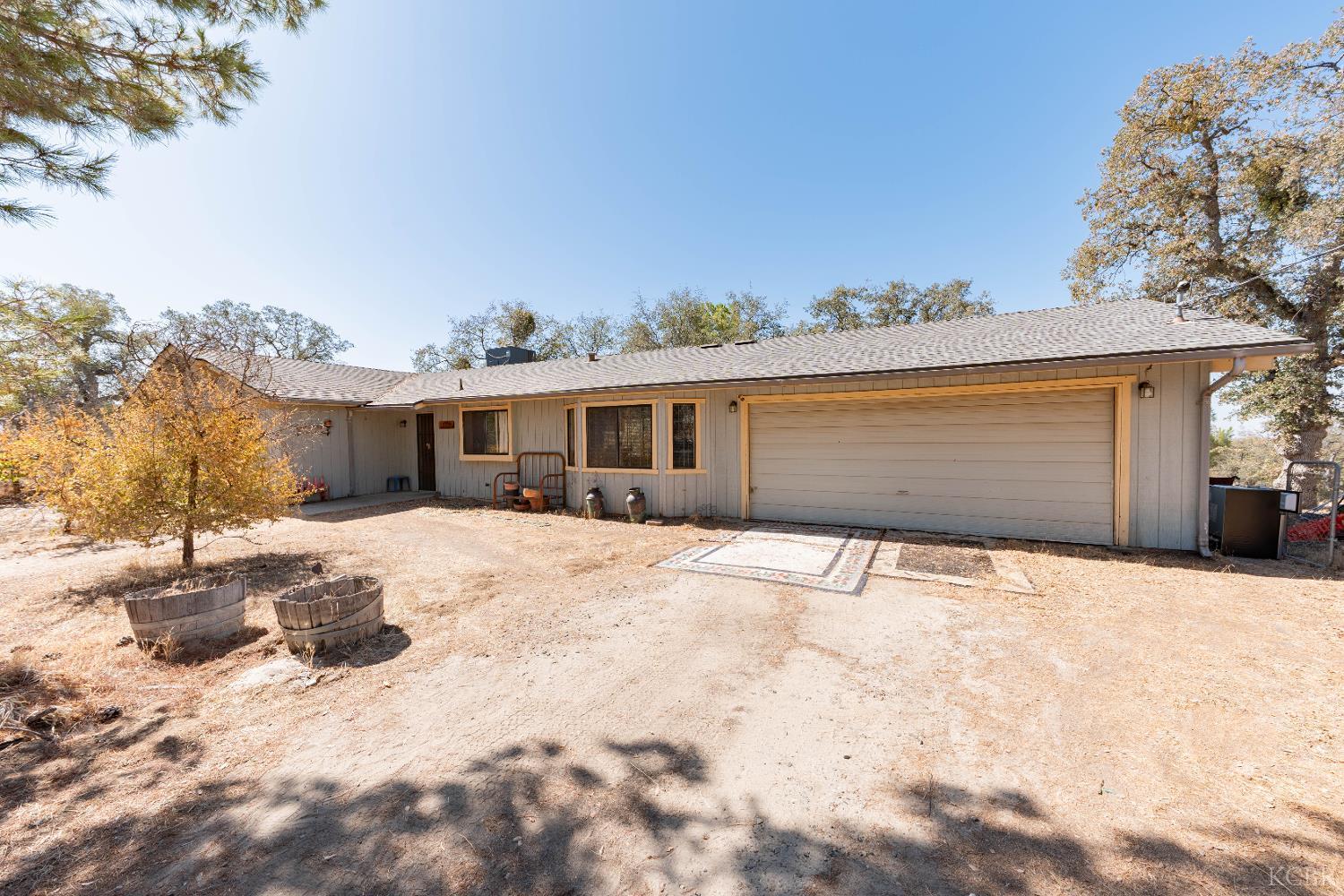 32838 Water Gulch Rd, Coarsegold, CA 93614