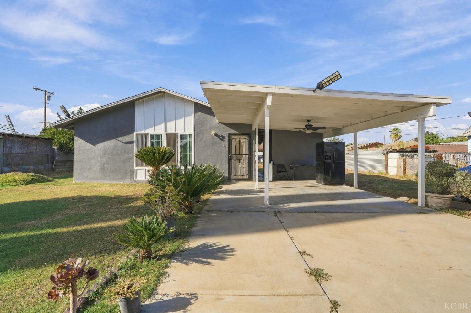 16420 Hudson Ave, Tulare, CA 93274