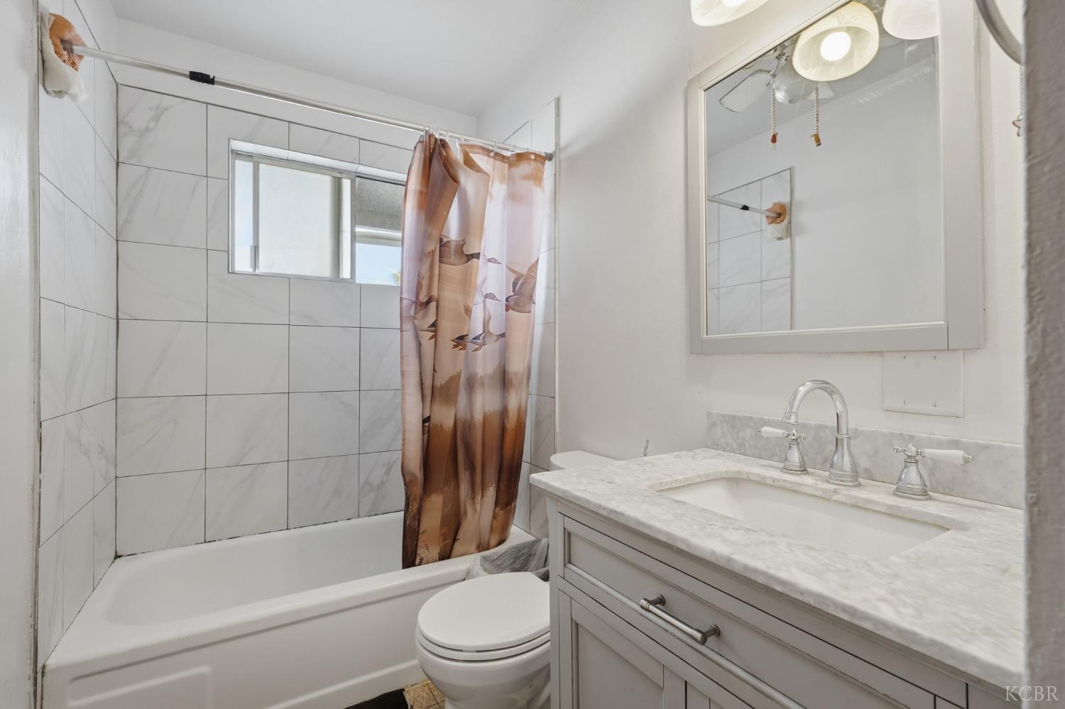 16420 Hudson Ave, Tulare, CA 93274