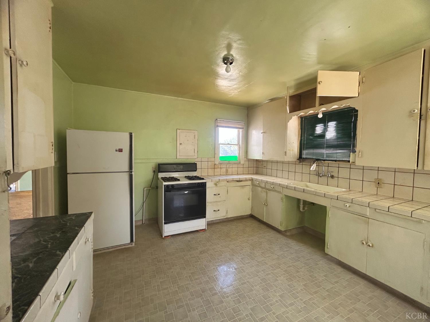 1505 Hall Ave, Corcoran, CA 93212