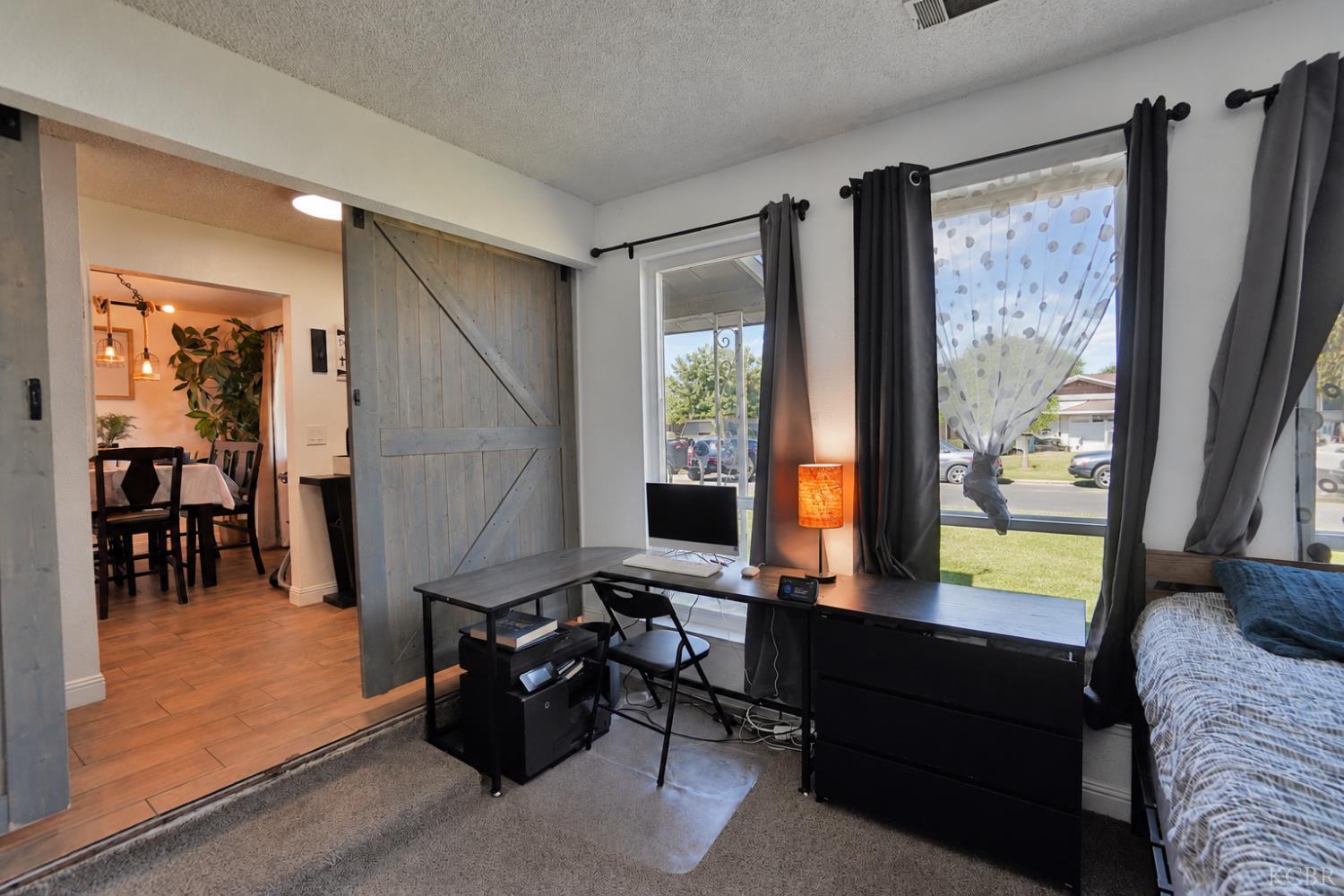 641 Meadow Ln, Lemoore, CA 93245