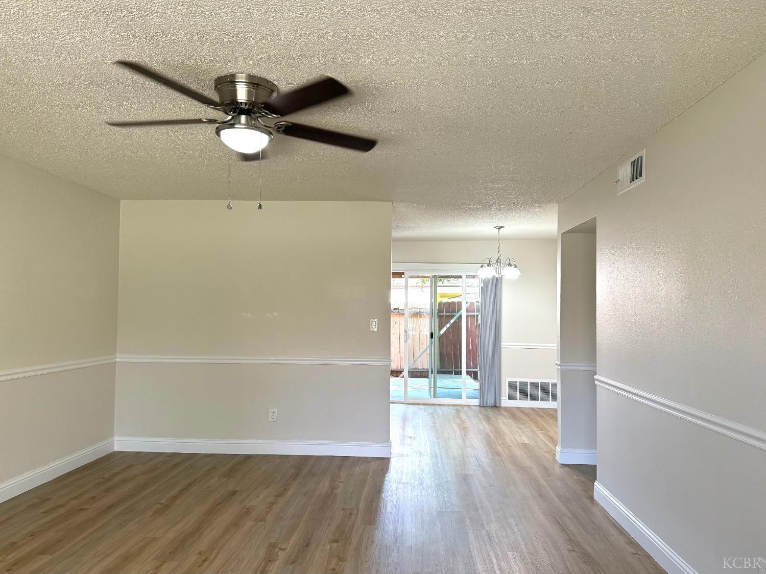 3725 N Fruit Ave, Fresno, CA 93705