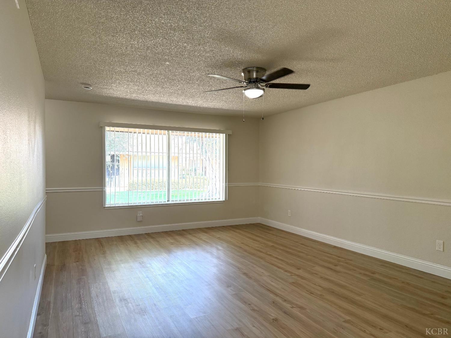 3725 N Fruit Ave, Fresno, CA 93705