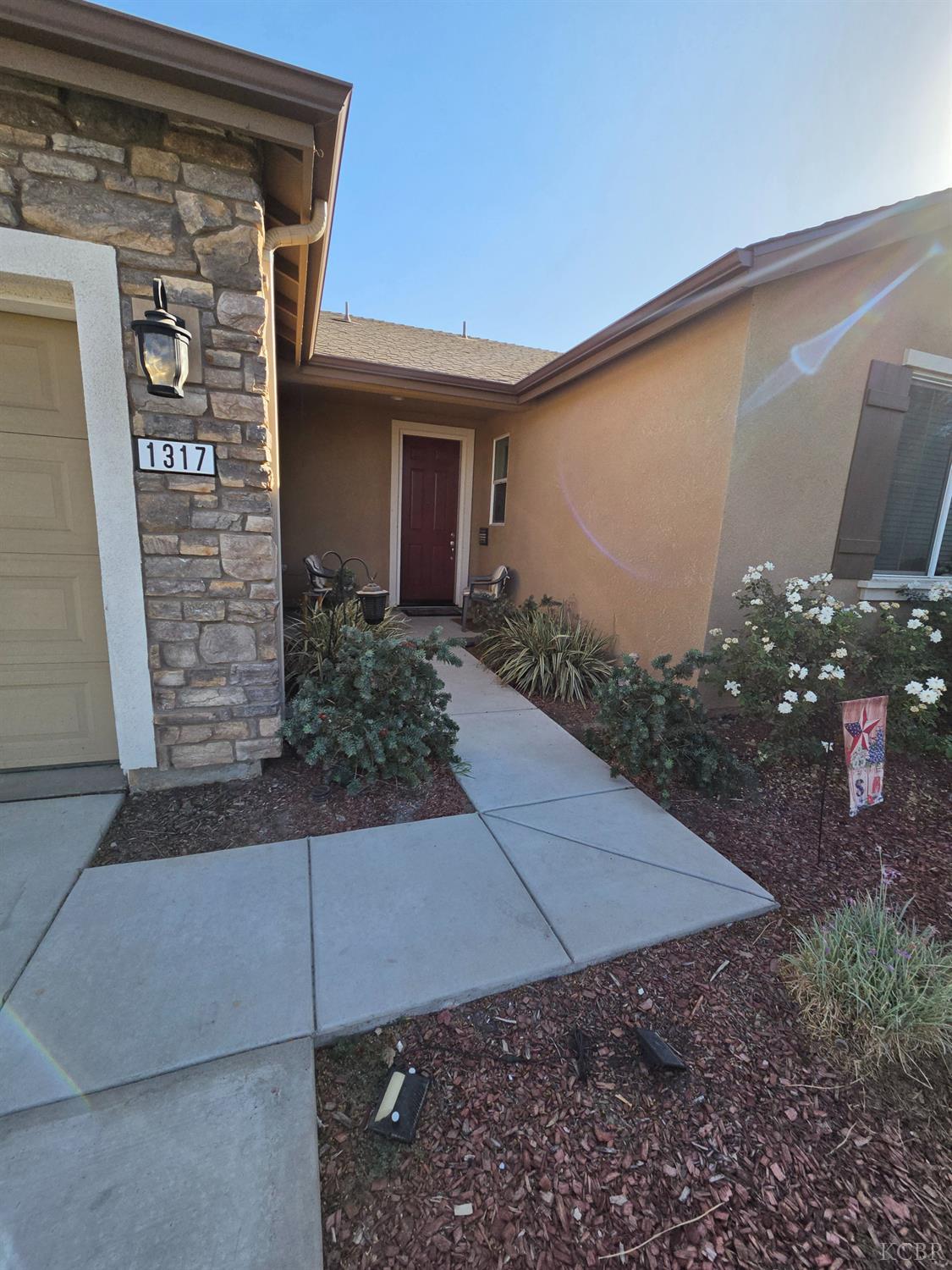 1317 W Kenny Thompson, Hanford, CA 93230
