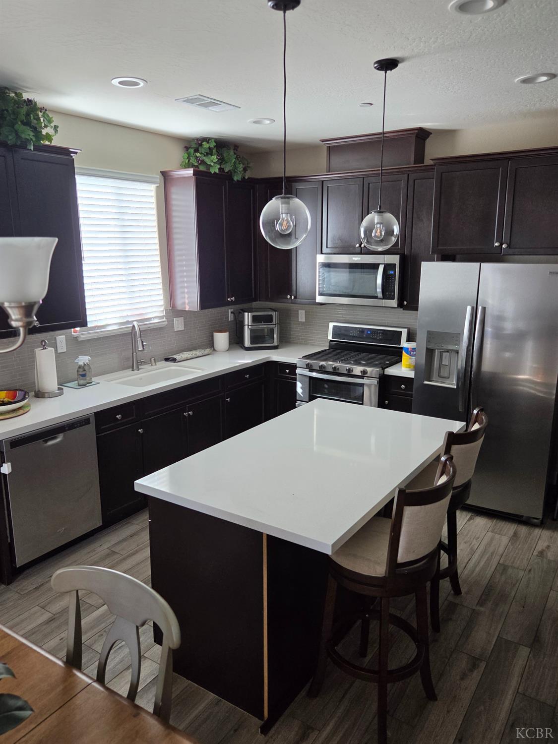 1317 W Kenny Thompson, Hanford, CA 93230