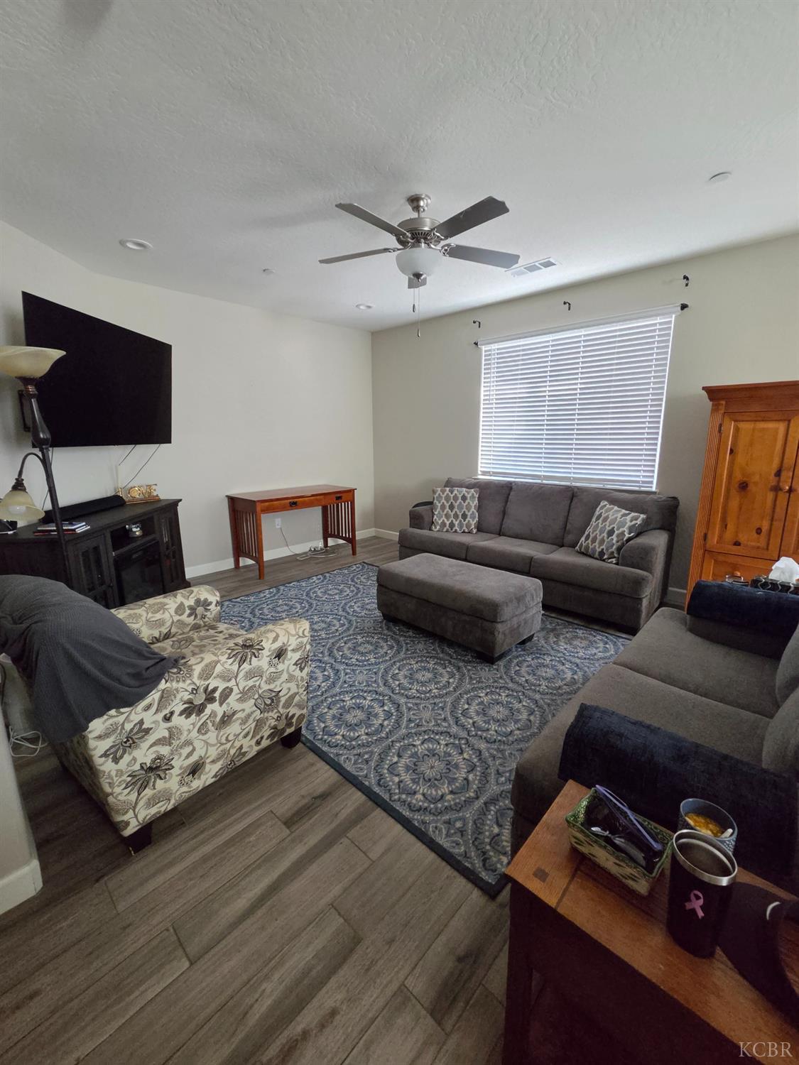 1317 W Kenny Thompson, Hanford, CA 93230